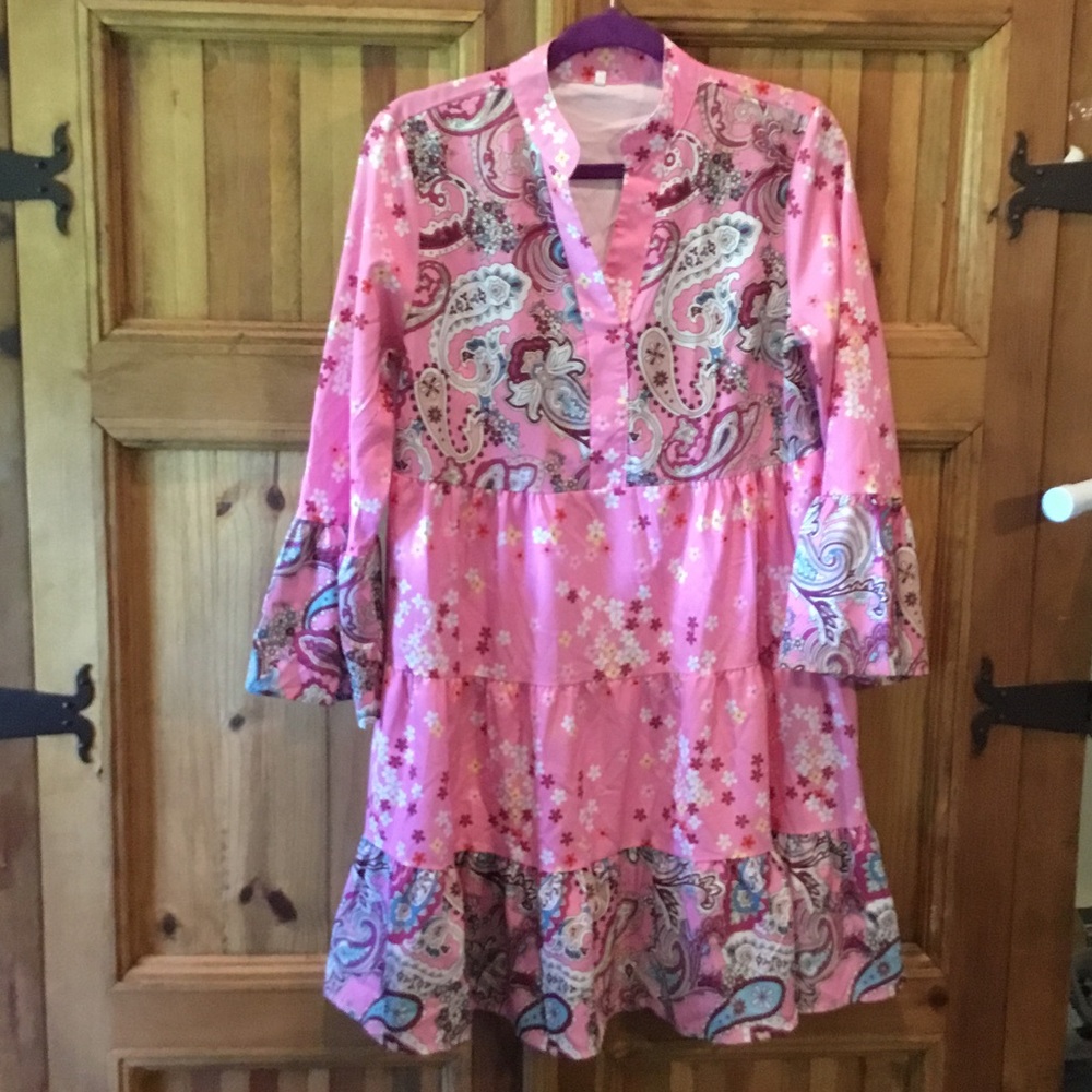 Girls' Pink Paisley Tiered Casual Dress with Ruffle Sleeves